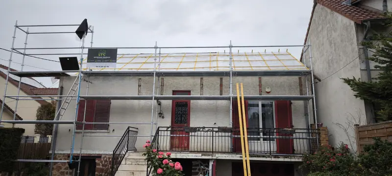 Maison en cours de surélévation par LTS à Eaubonne