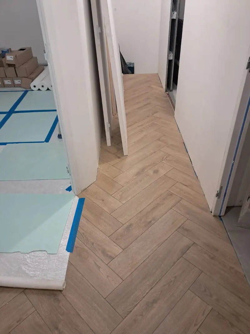 Le couloir de l’étage (Extension et aménagement intérieur, Eaubonne)