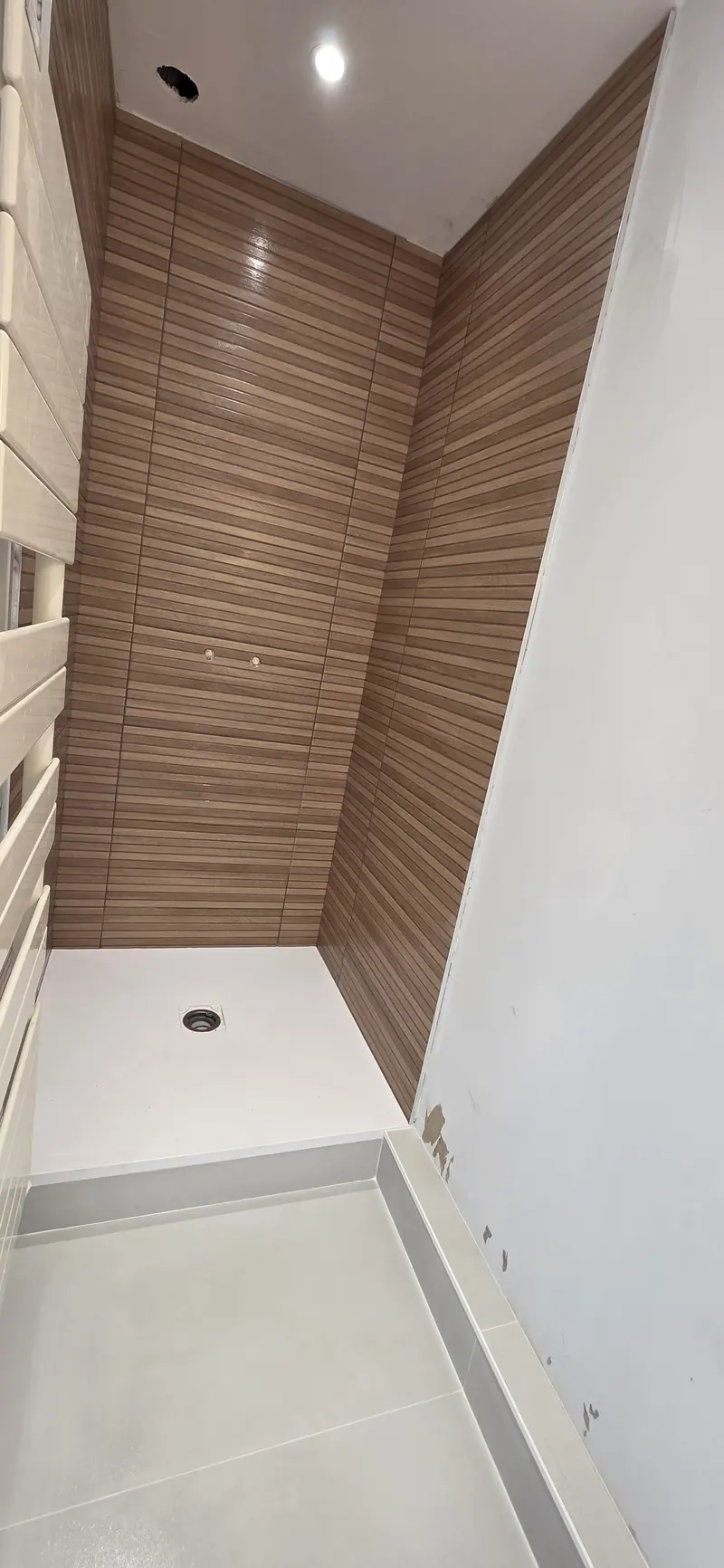 La nouvelle douche (Extension et aménagement intérieur, Eaubonne)