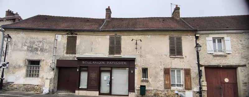 La façade avant travaux (Façade d’une boulangerie, Frépillon)